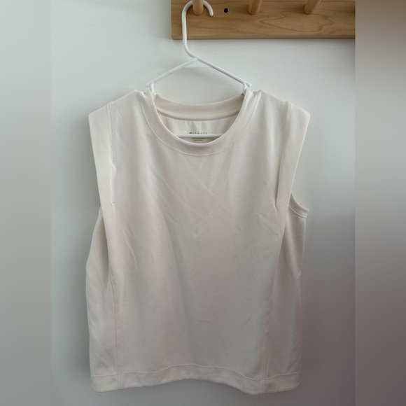 Athleta Tops - Athleta Tank Top Womens Medium Sleeveless Athletic Shirt Performance Gym Yoga